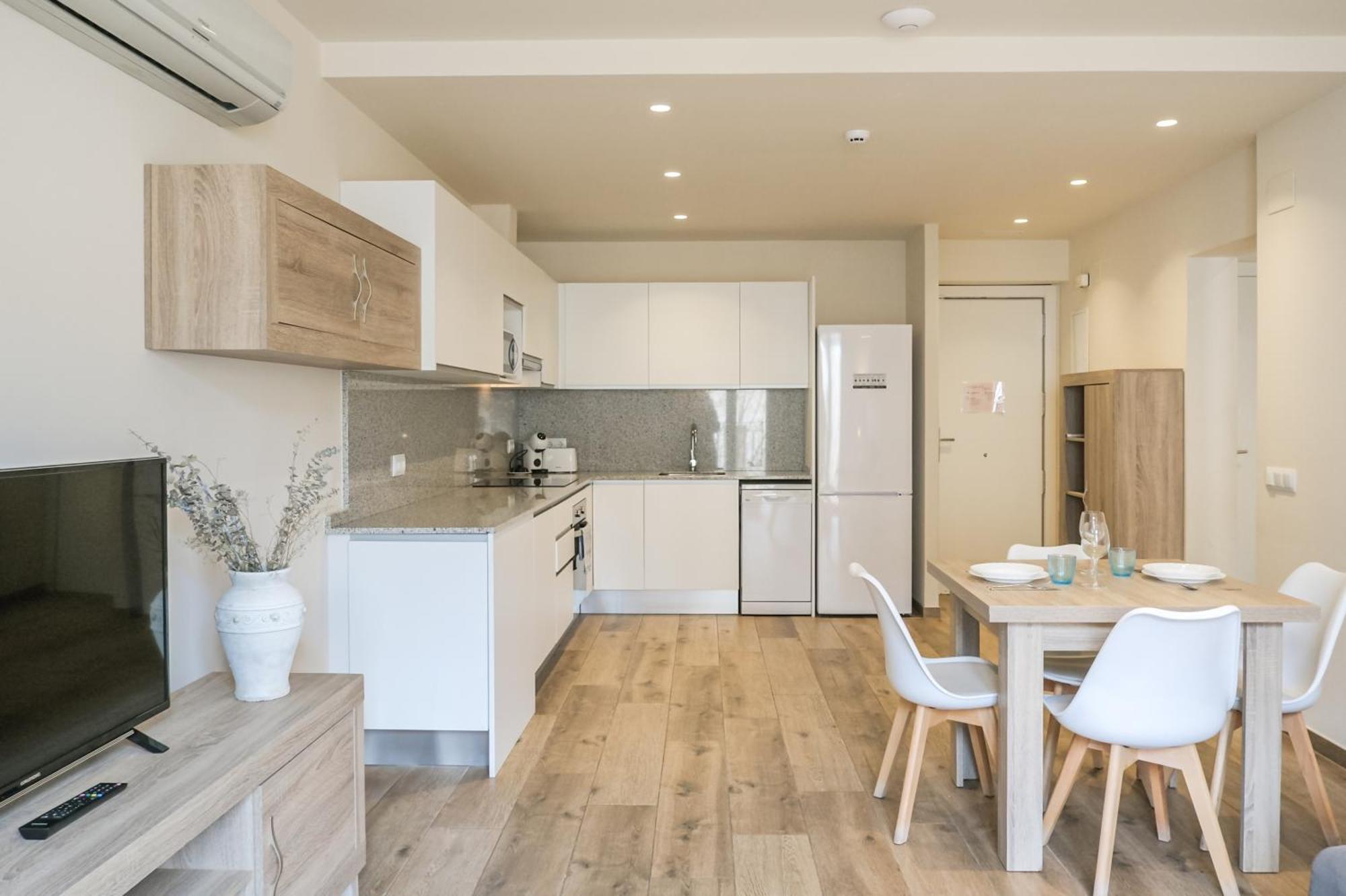 Can Cintet 21Nuevo Apartamento Moderno En Besalú Kültér fotó
